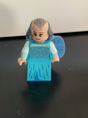 Elsa Lego mini figure, except her hair has been traded out for balding gray hair